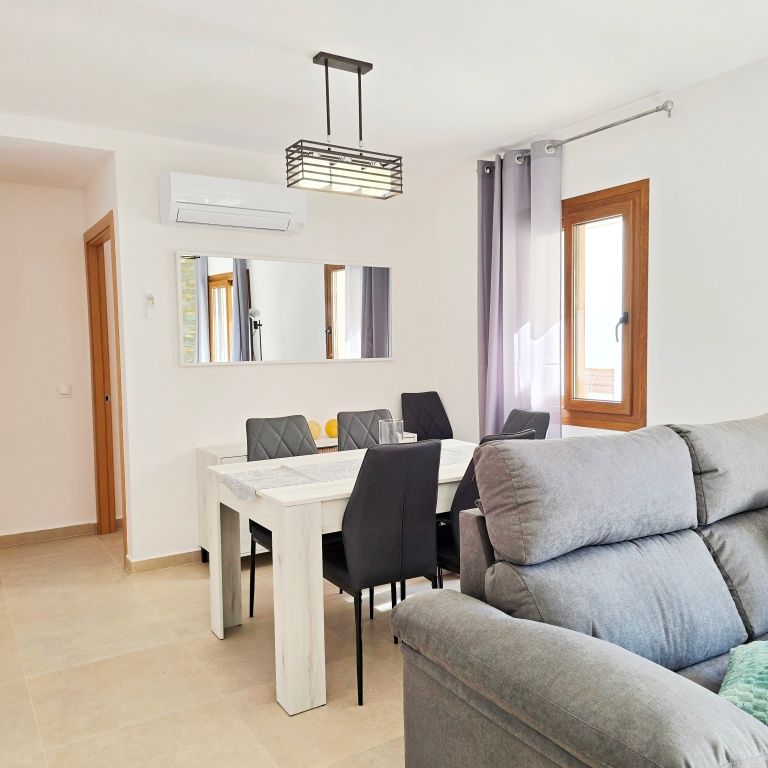 LUXURY SEMI-DETACHED HOUSE FOR RENT IN THE CENTER OF MORAIRA, FIRST LINE TO THE SEA - Photo 1