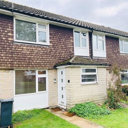 Horley 0 bedroom house share to rent - Photo 1