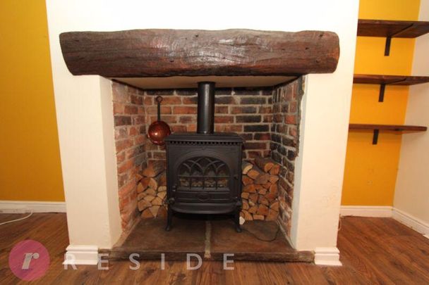 2 bedroom terraced house to rent - Photo 1