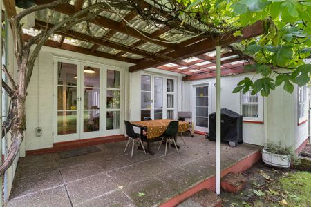 Garden Cottage in Mt Eden - Photo 5