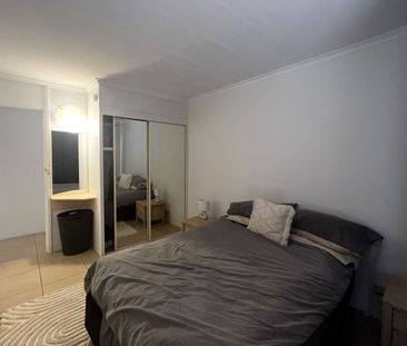 2/19 Leonard Avenue, 4217, Surfers Paradise Qld - Photo 5