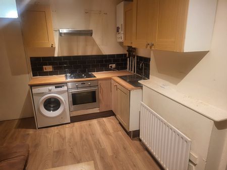 2 Bed Flat, Rangemoor Road, N15 - Photo 3
