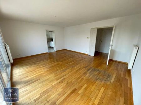 Appartement à louer 4 pièces 82.34m² - Photo 2
