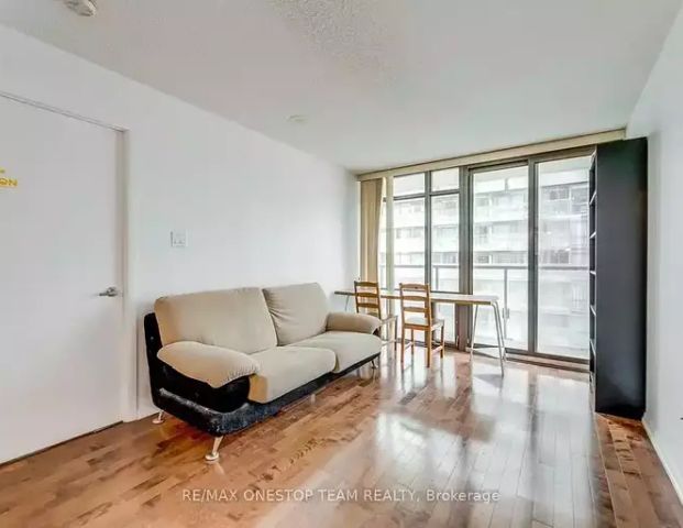 38 Grenville Street #1709 | 38 Grenville Street, Toronto - Photo 1