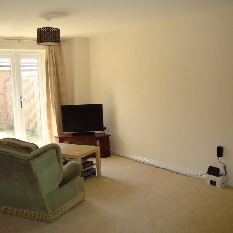 4 bedroom terraced house to rent - Photo 1