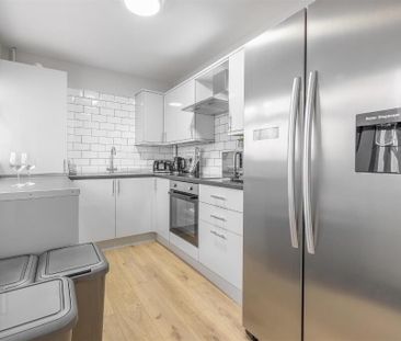 Room 4, 57 Ballygomartin Road, Belfast, BT13 3LB - Photo 1