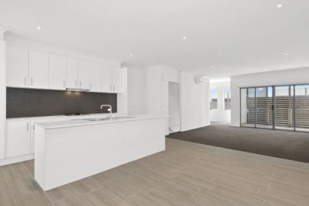 Unit 12 Rainbow Place Mornington 3931, Mornington. - Photo 4