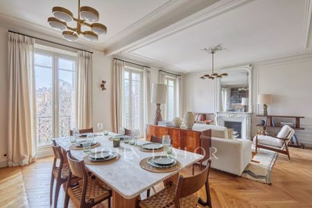 Appartement à louer Paris 6Ème - Odéon, Paris Rive Gauche, France16 000 EUR / Mois - Photo 3