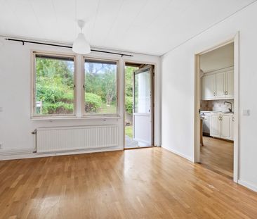 Lammholmsbacken, Skärholmen - Photo 1