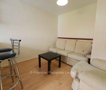 3 Bedroom House Leeds University - Photo 1