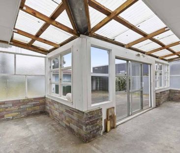 Close to Town - Photo 5