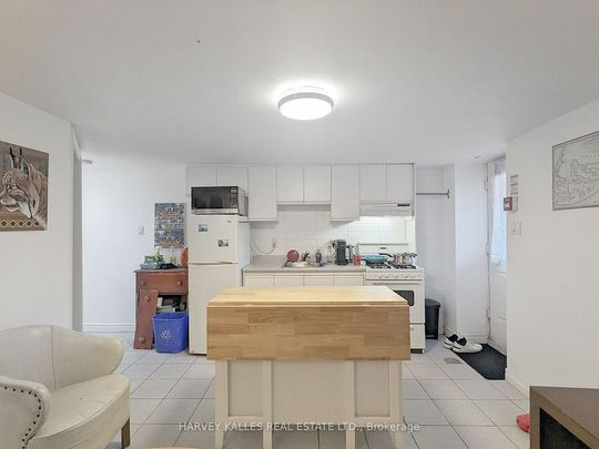 For Lease - 107 Concord Avenue Unit# Basement Rear, Toronto, Ontario - Photo 1