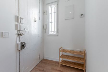 Cozy Room in the Heart of Madrid - Photo 2