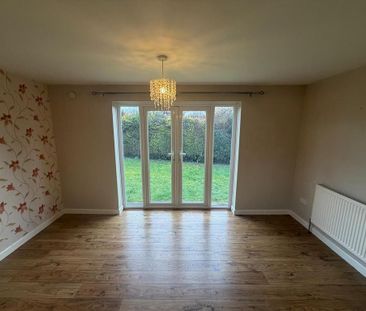 4 bedroom bungalow to rent - Photo 3