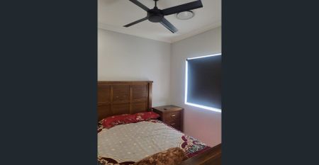 Taigum-Large family home- 5 bedrooms with 2x master bedrooms with ensuite- - Photo 5