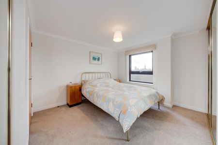 Free Trade Wharf, E1W 3EU, London - Photo 3