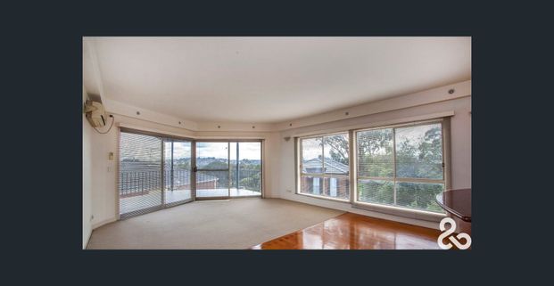 Executive Residence with Park Views - Photo 1