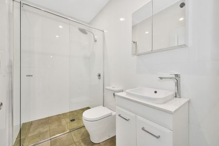 Modern 1-Bedroom Home - Private and Peaceful! - Photo 4