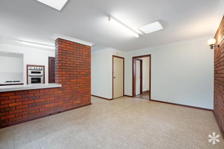 11 The Quarterdeck - Photo 3