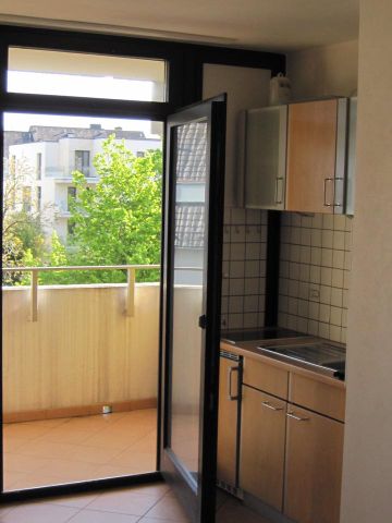 Sonnige, helle 1 Zimmer-Wohnung mit Balkon in Sachsenhausen - Photo 2