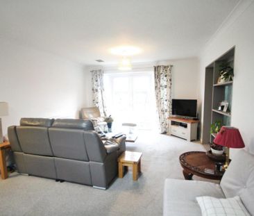 4 bedroom detached house to rent - Photo 3