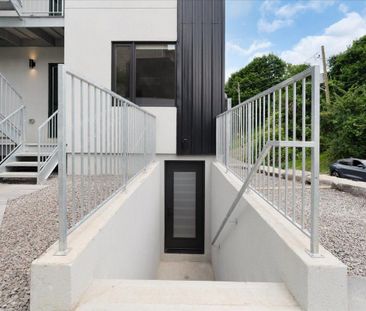 For Lease - 10 Summit Avenue Unit# 1, Toronto, Ontario - Photo 5