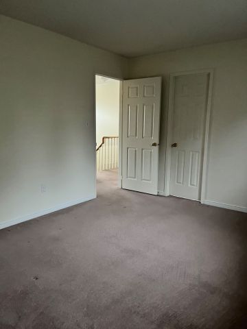 For Lease - 490 Veterans Drive Unit# 34, Barrie, Ontario - Photo 3