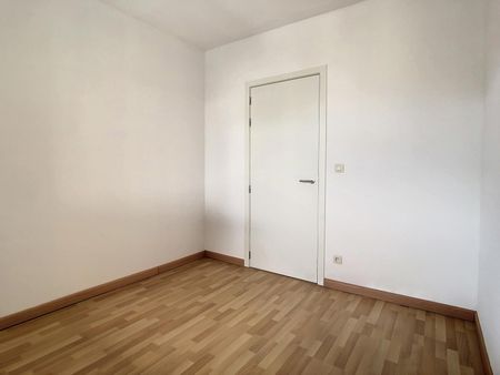 Modern appartement met twee slaapkamers te Evere! - Photo 2