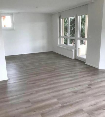 grosszügige 3.5 Zimmer-Wohnung zu vermieten - Photo 4