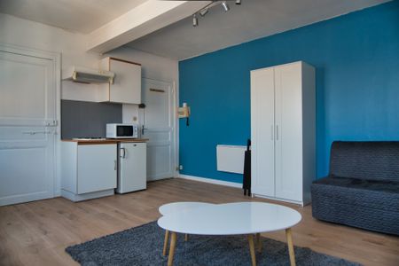 Location Appartement 1 pièce 22m² CASTELNAUDARY 11400 - Photo 4