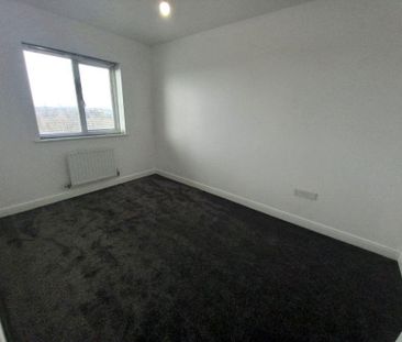 3 bedroom semi-detached house to rent - Photo 6