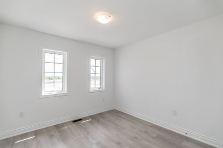 For Lease - 57 Union Boulevard, Wasaga Beach, Ontario - Photo 5