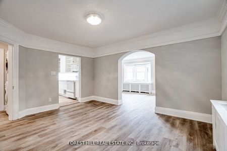 For Lease - 8 Poplar Plains Crescent Unit# Upper, Toronto, Ontario - Photo 2