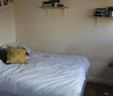 4 bedroom property to rent - Photo 6