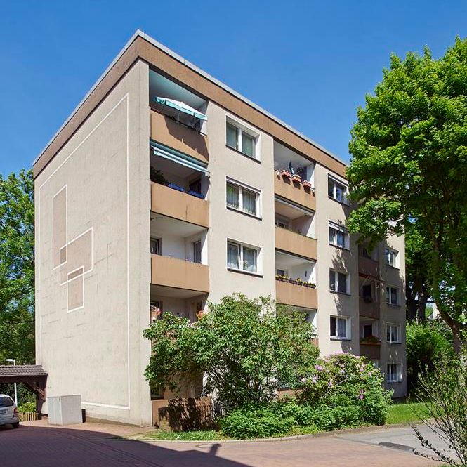 renovierte und bezugsfertige 3 Zimmerwohnung in Stadtnähe mit Balkon - Photo 2