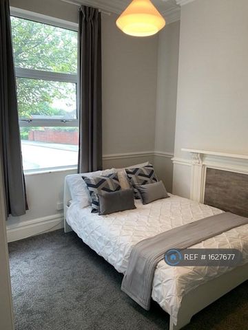 5 bedroom terraced house to rent - Photo 5