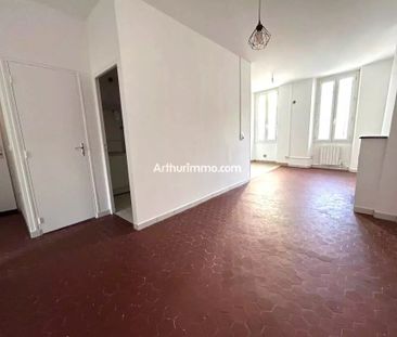 Location Appartement 3 pièces 60 m2 à Aubagne - Photo 2