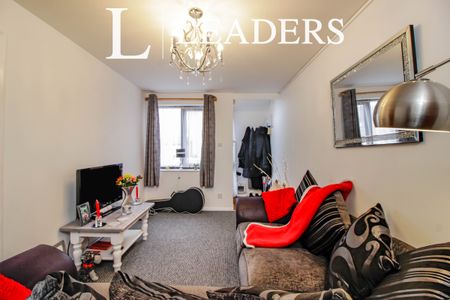 1 bedroom apartment to rent Honeywood Close, Portsmouth, PO3 - Photo 3