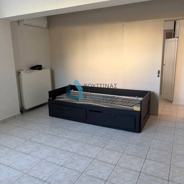 Studio/Γκαρσονιέρα για ενοικίαση Κέντρο (Ρίο) - Photo 1