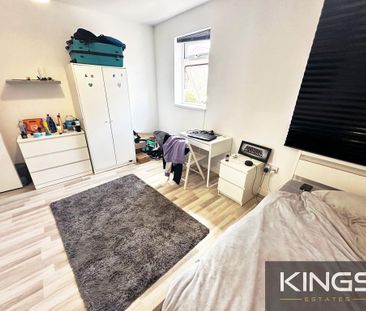 5 bedroom semi-detached house to rent - Photo 4