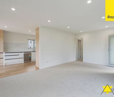 Bright & Functional 4-Bedroom Home - Photo 5