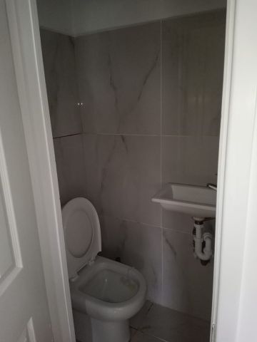 1 Bed Flat, North Circular Road, NW2 - Photo 5