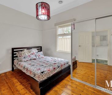 Spacious Family Home in a Prime Location - Photo 6