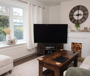 3 bedroom semi-detached house to rent - Photo 1