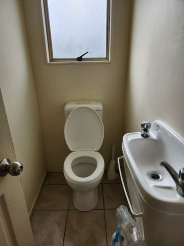 Property Management3 Gina Avenue, Ranui - Townhouse for Rent - Photo 3