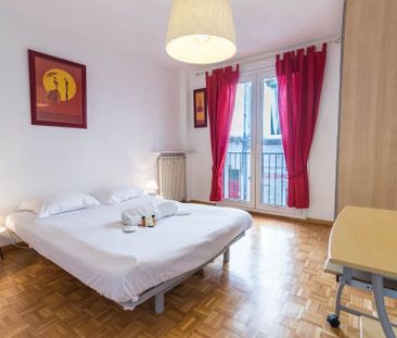 Location Appartement 3 pièces 74m² - Photo 3