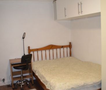 Studio Flat, Blandford Road, BR3 - Photo 2