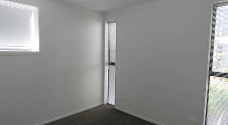 Spacious One Bedroom Apartment - Photo 5