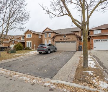 For Lease - 2686 Ambercroft Trail, Mississauga, Ontario - Photo 4