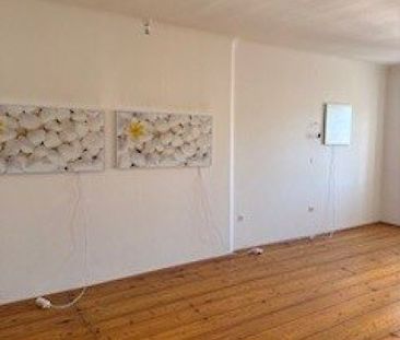 Altbauschönheit: Gemütliche 1-Zimmer-Wohnung, Küche/Essen extra, gr... - Foto 2